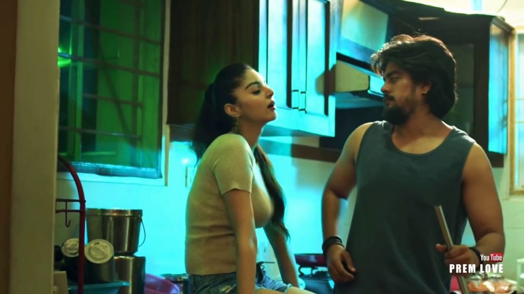 Mudhal Sirippil Idhaiyatha Edutha - Kadhal psycho Song - Aniruth status -mWhatsApp love status