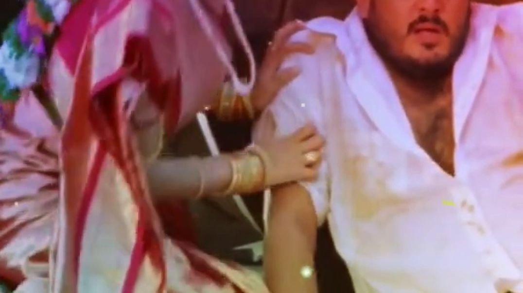 Thaimadiye Unnai Thedukiren Song  | Tamil Love Whatsapp Status