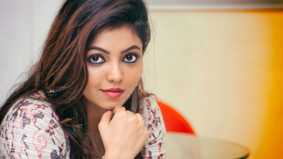 ⁣Paartha Mudhal Naale Song Lyrics | Tamil Status Song | Vettaiyaadu Vilaiyaadu