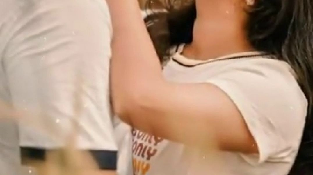 Pen Oruthi Pen OruthiSong | Romantic Love Whatsapp Status | Tamil Whatsapp Status