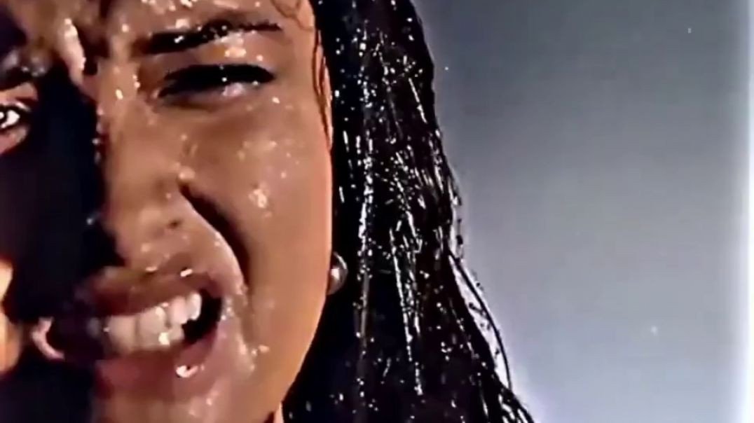 ᴄʜɪɪ ɪᴅʜᴀ ᴜɴ ʟᴏᴠᴇ ᴀʜ |  Whatsapp status Tamil fullscreen HD | Remo Movie