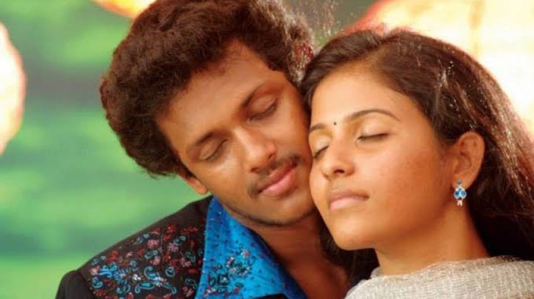 Un Perai Sollumpothu Song || Angadi Theru Love Status
